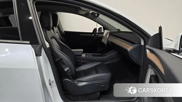 Tesla Model Y id 3599928 из Кореи 20