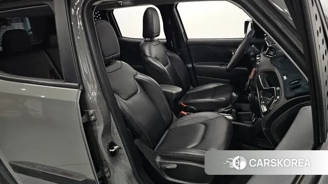 Jeep Renegade id 3656034 из Кореи 20