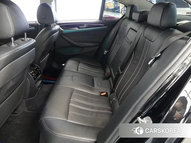 BMW 5 Series (G30) id 3602191 из Кореи 20