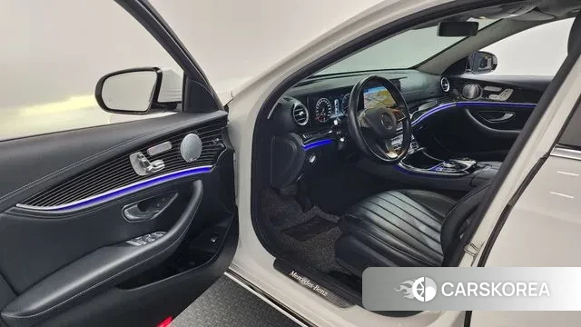 Mercedes-Benz E-Class W213 id 3672886 из Кореи 20