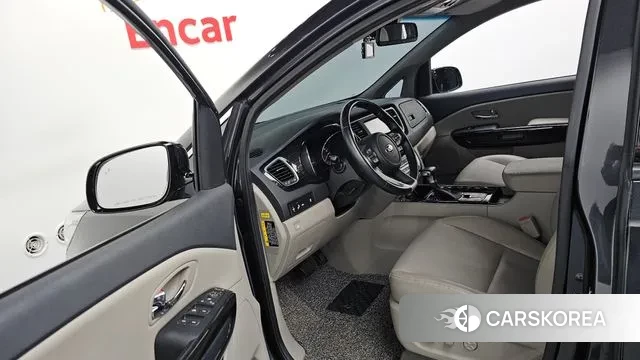 Kia The New Carnival id 3717904 из Кореи 20