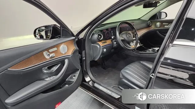 Mercedes-Benz E-Class W213 id 3687754 из Кореи 20