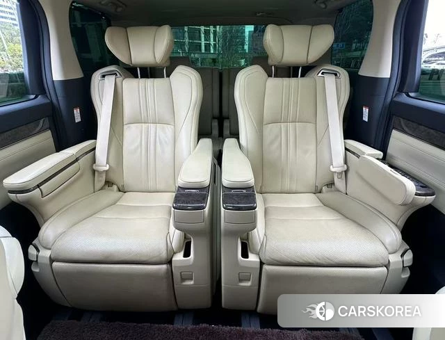 Toyota Elfa id 4240092 из Китая 14