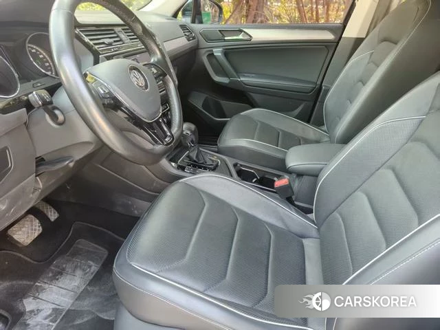 Volkswagen Tiguan L id 4219726 из Китая 10