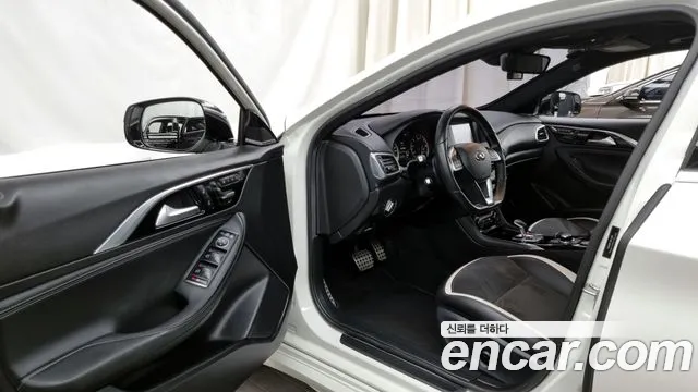 Infiniti Q30 id 2520949 из Кореи 20