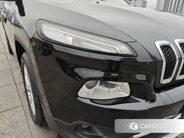 Jeep Free light id 3882316 из Китая 21