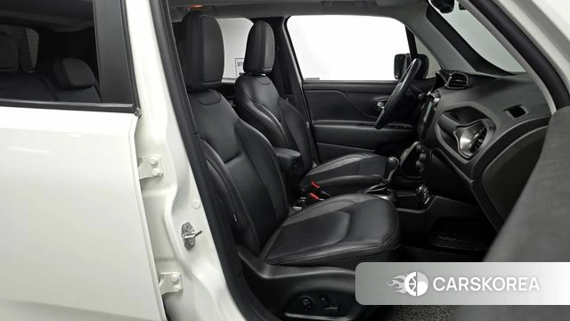 Jeep Renegade id 3892668 из Кореи 20