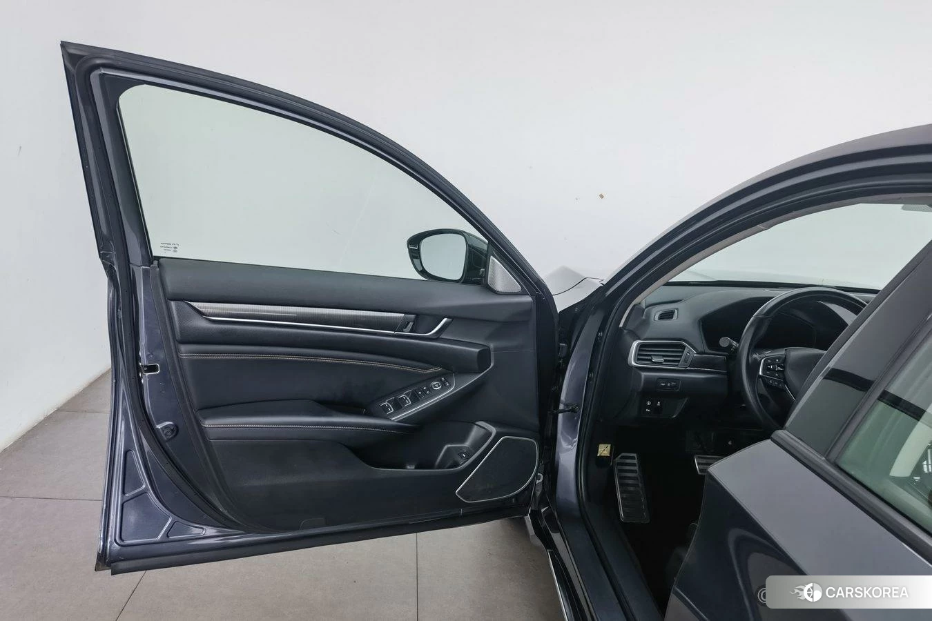 Honda Accord id 4405970 из Китая 24