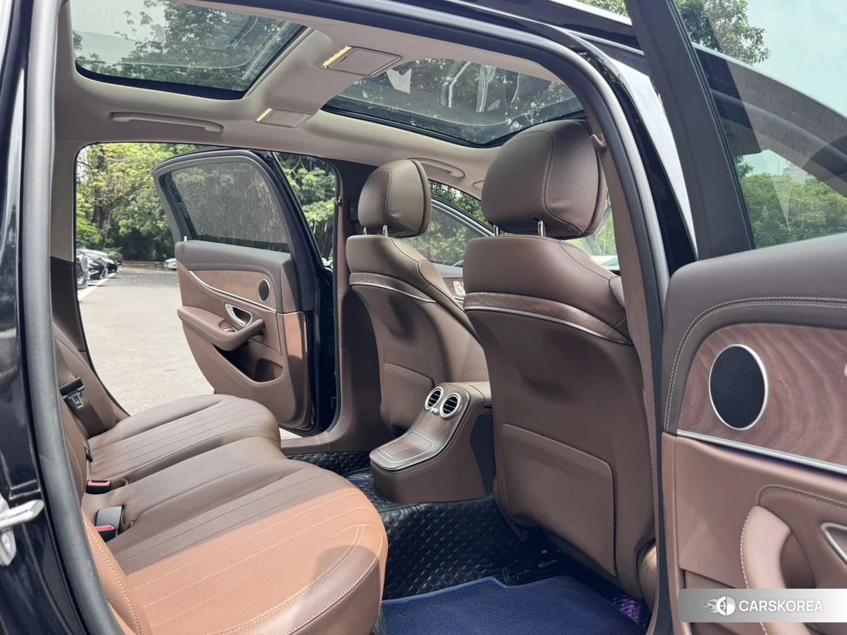 Mercedes-Benz E-Class id 4510664 из Китая 11