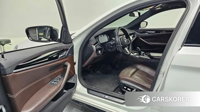BMW 5 Series (G30) id 4557900 из Кореи 20