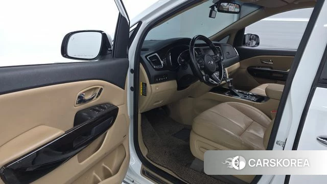 Kia The New Carnival id 4620273 из Кореи 20