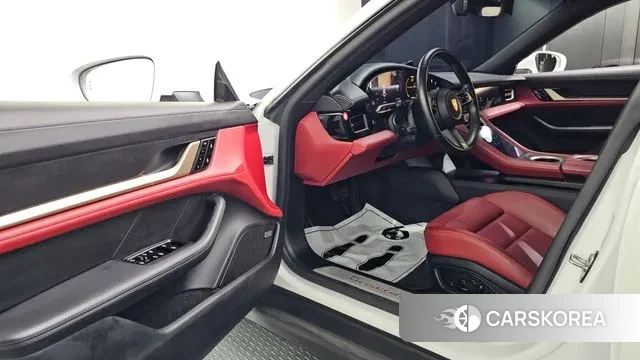 Porsche Taycan id 3616302 из Кореи 20