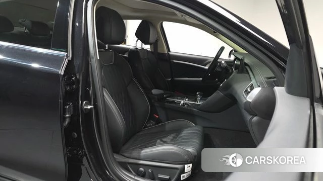 Genesis The New G70 id 3825926 из Кореи 20