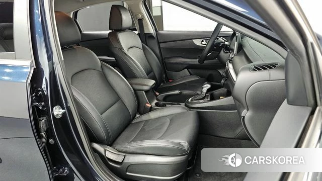 Kia Come New K3 id 3828578 из Кореи 20