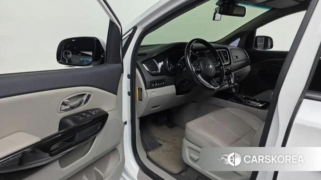Kia The New Carnival id 4520349 из Кореи 20