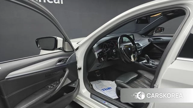 BMW 5 Series (G30) id 3900059 из Кореи 20