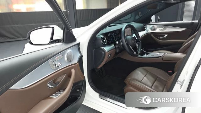 Mercedes-Benz E-Class W213 id 4196155 из Кореи 35