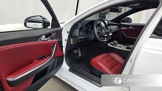 Kia Stinger id 3709436 из Кореи 20