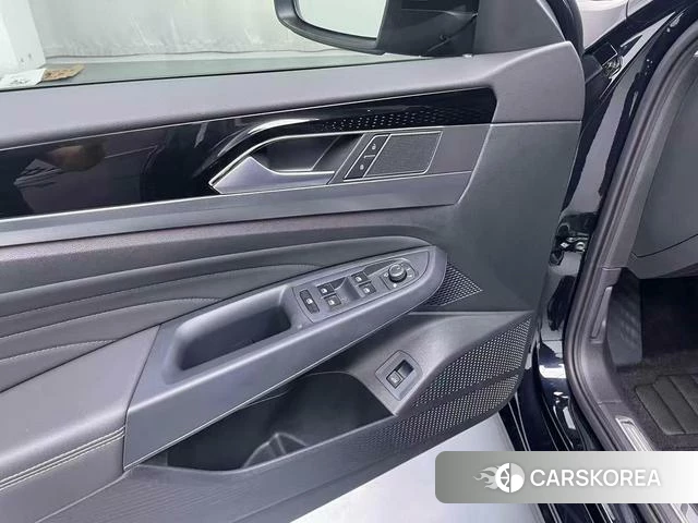 Volkswagen Passat id 4260160 из Китая 22