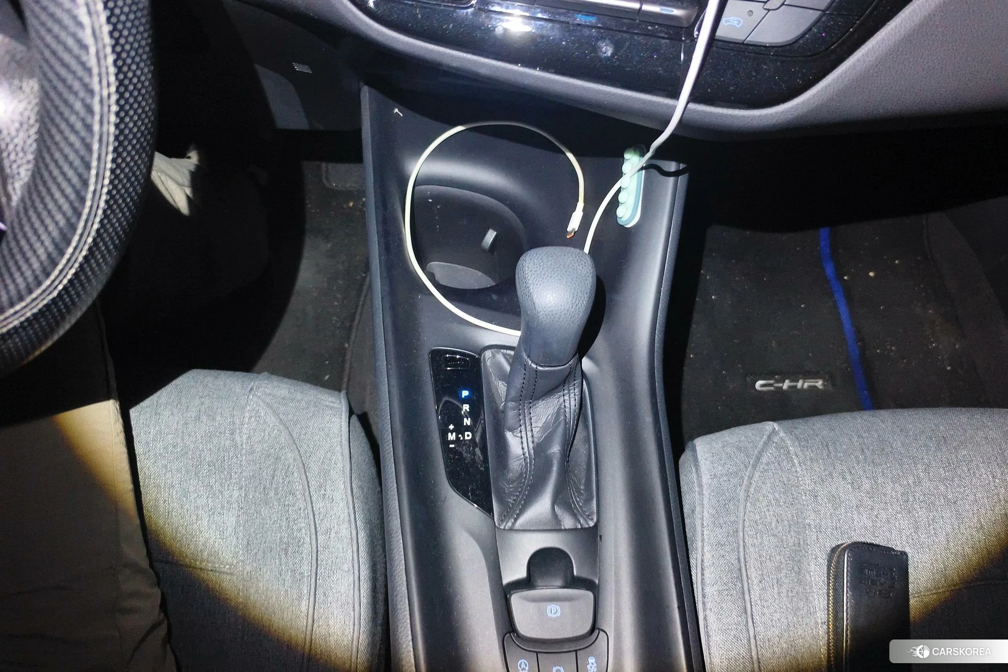 Toyota C-HR id 4437749 из Китая 17