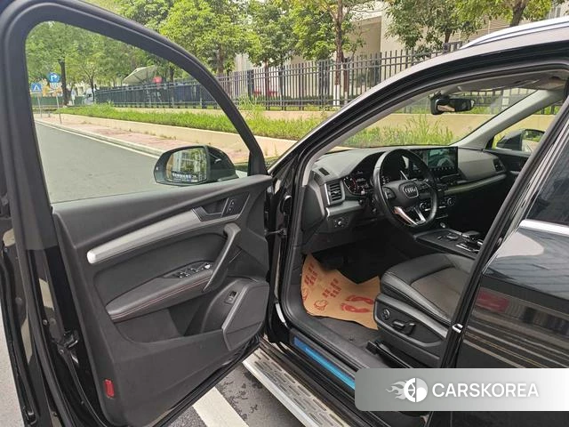 Audi Q5L id 4219973 из Китая 34