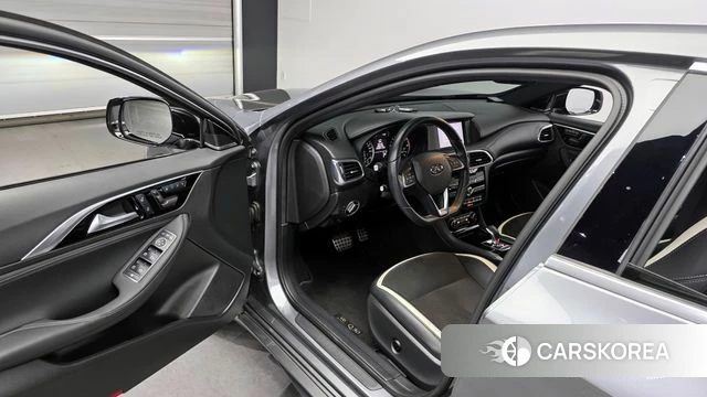 Infiniti Q30 id 3899628 из Кореи 20