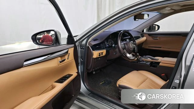 Lexus New ES300h id 4339801 из Кореи 34