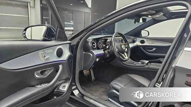 Mercedes-Benz E-Class W213 id 4667101 из Кореи 20