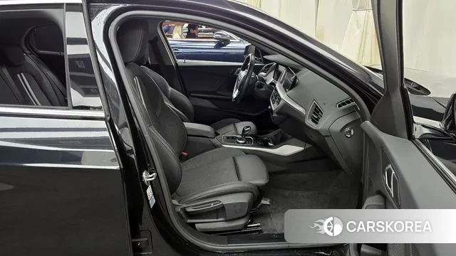 BMW 1 Series (F40) id 3626380 из Кореи 20