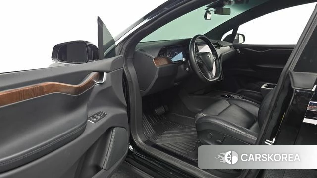 Tesla Model X id 4520124 из Кореи 37