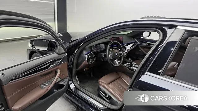 BMW 5 Series (G30) id 3002613 из Кореи 20