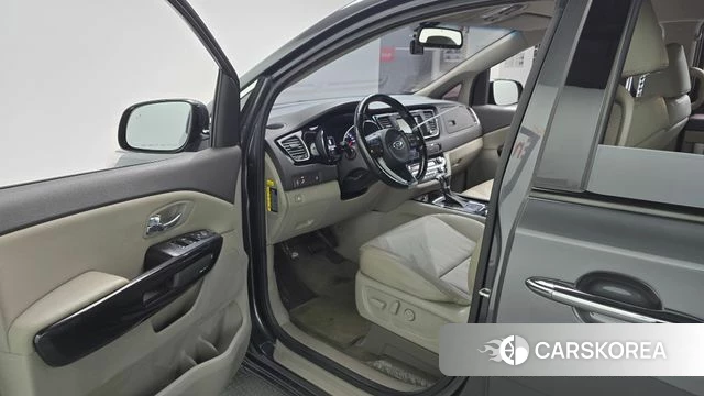 Kia All New Carnival id 4703614 из Кореи 20