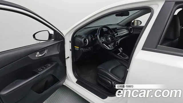 Kia Come New K3 id 2752064 из Кореи 20