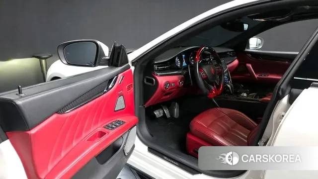Maserati Quattroporte id 3324517 из Кореи 20