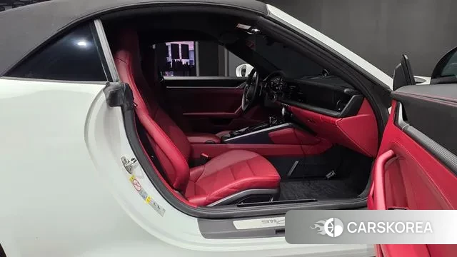 Porsche 911(992) id 3037540 из Кореи 20