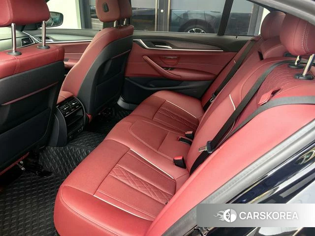 BMW 5 series PHEV id 4259263 из Китая 14