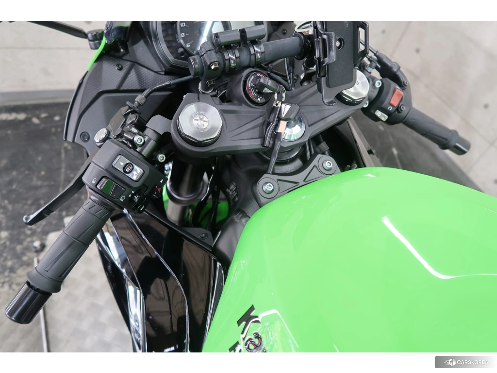 Проданный Kawasaki NINJA ZX-6R id 3950447 из Японии, фото 31