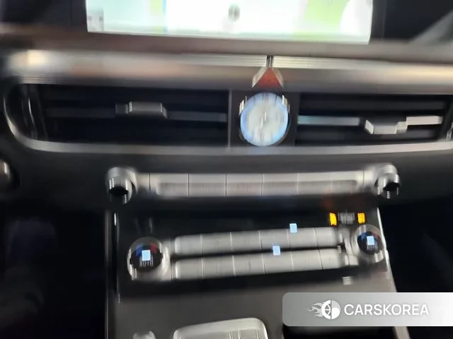 Genesis G90 id 3060342 из Кореи 14