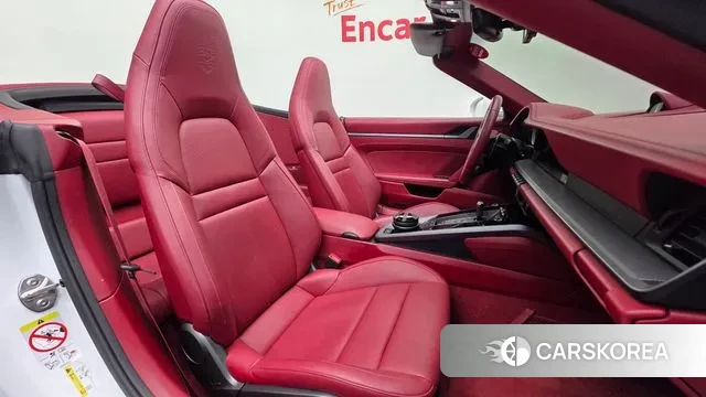 Porsche 911(992) id 3633892 из Кореи 20