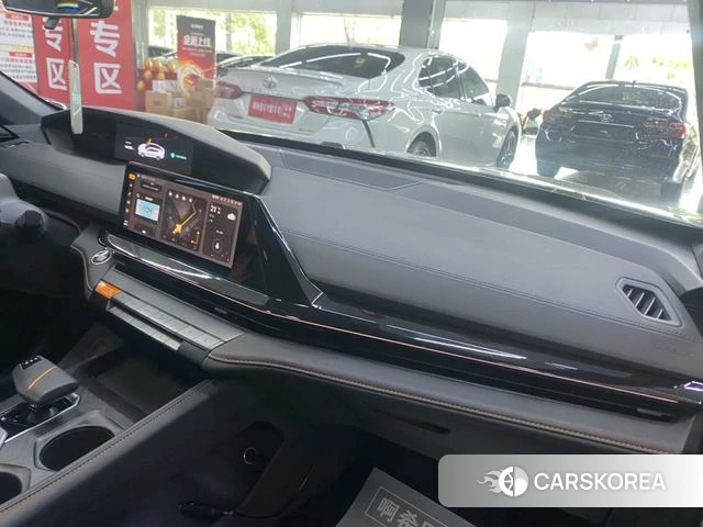 Chang'an UNI-V id 4374699 из Китая 48