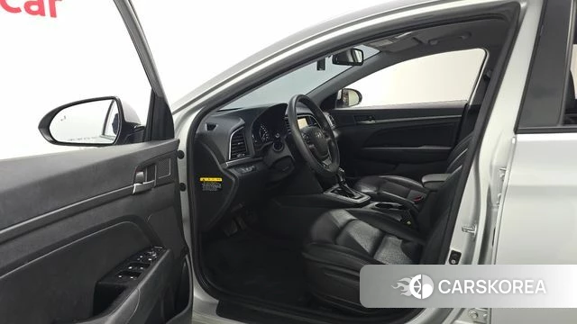 Hyundai Avante AD id 3886348 из Кореи 20