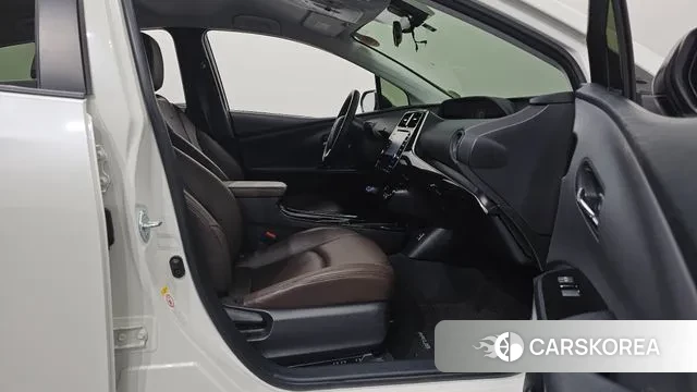 Toyota Prius 4th Generation id 3718198 из Кореи 20