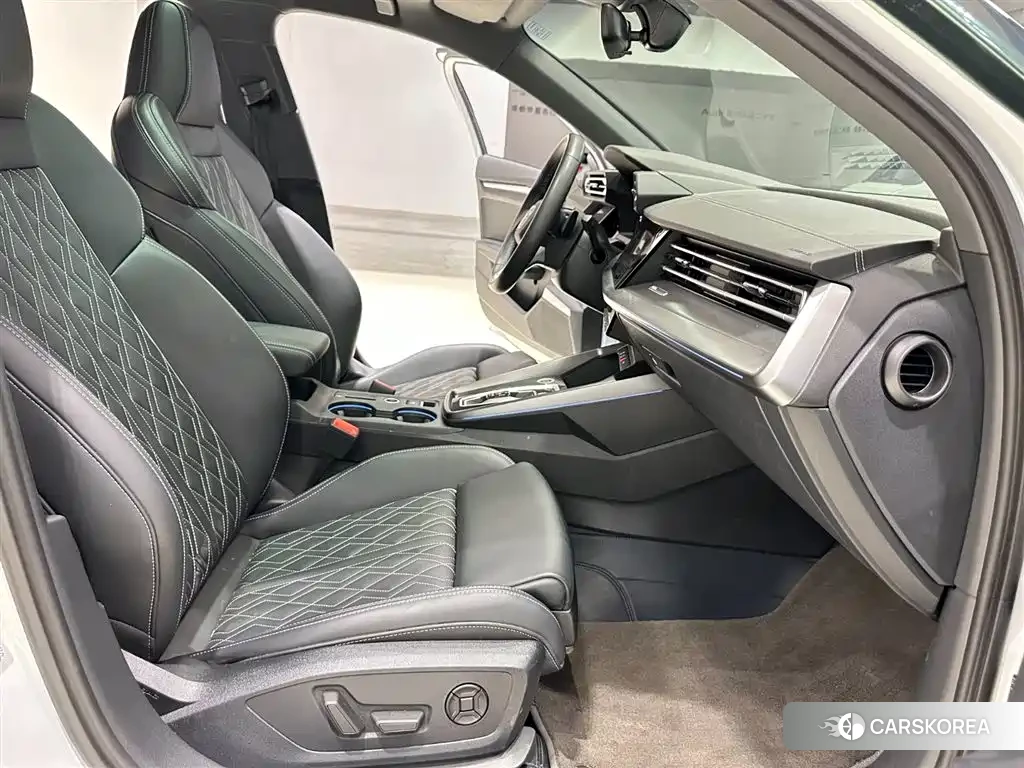 Audi A3 id 4548137 из Китая 12