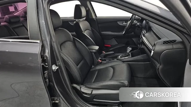 Kia Come New K3 id 3656353 из Кореи 20