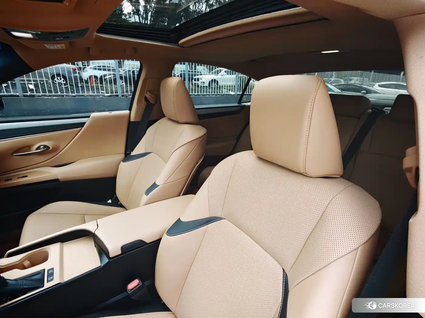 Lexus ES id 4539467 из Китая 19