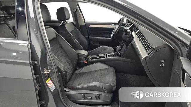 Volkswagen Passat GT (B8) id 3655663 из Кореи 20