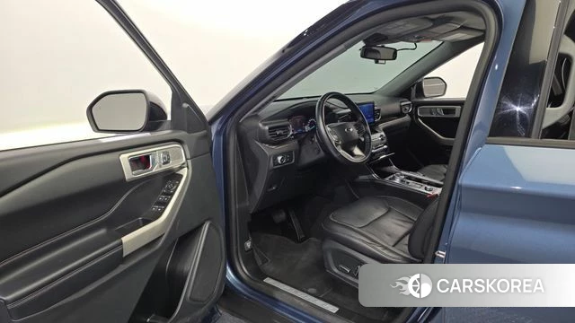 Ford Explorer 6th Generation id 4490183 из Кореи 31
