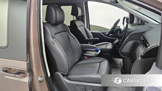 Hyundai Staria id 3837818 из Кореи 20