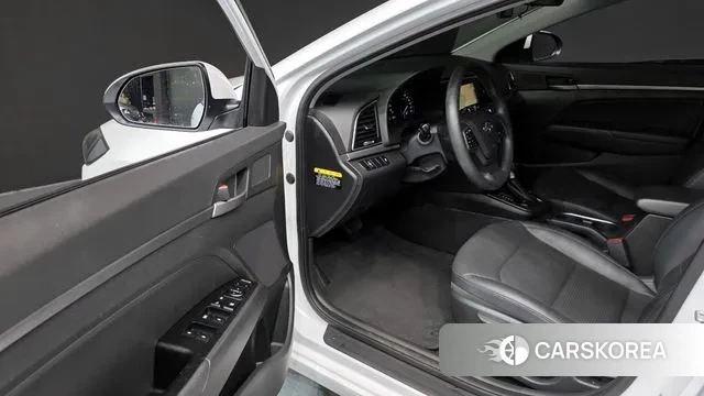 Hyundai Avante AD id 3728810 из Кореи 20