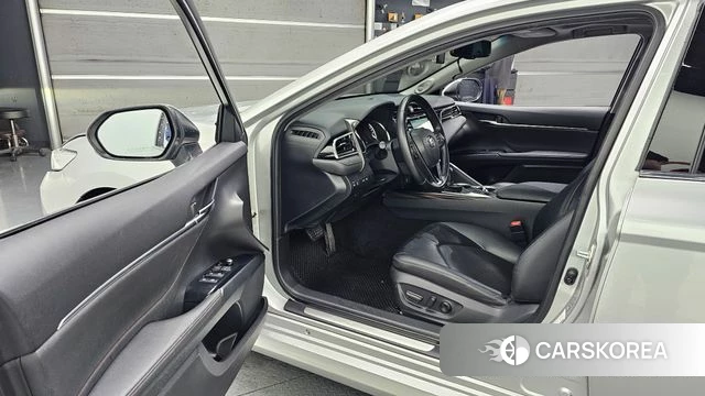 Toyota Camry (XV70) id 3894245 из Кореи 20